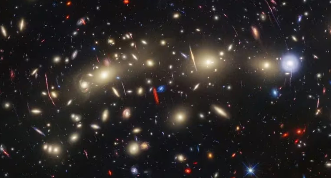 Los universos bebé surgirían de los agujeros negros, según la novedosa teoría