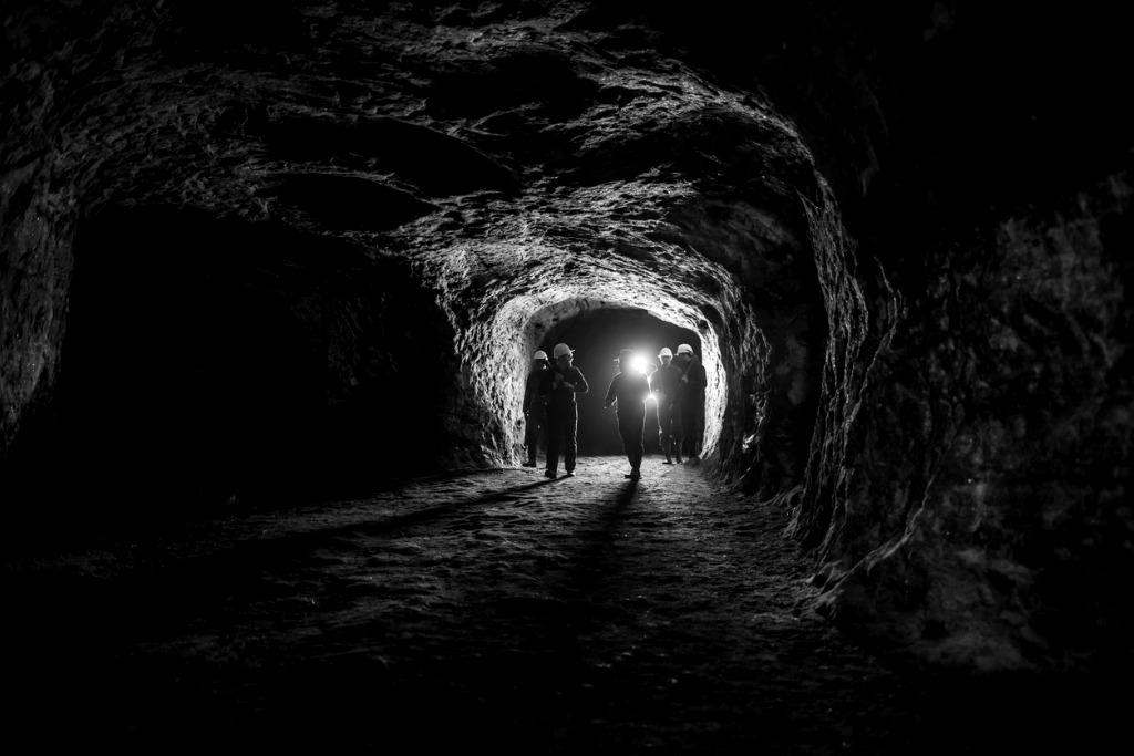 Hallan con vida a los 33 mineros atrapados en el yacimiento San José, Chile-0