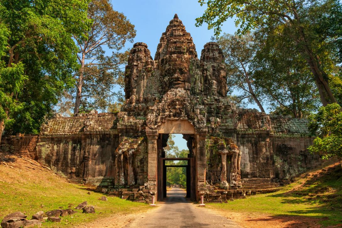 Encuentran la estatua de un guardián legendario en los templos de Angkor-0